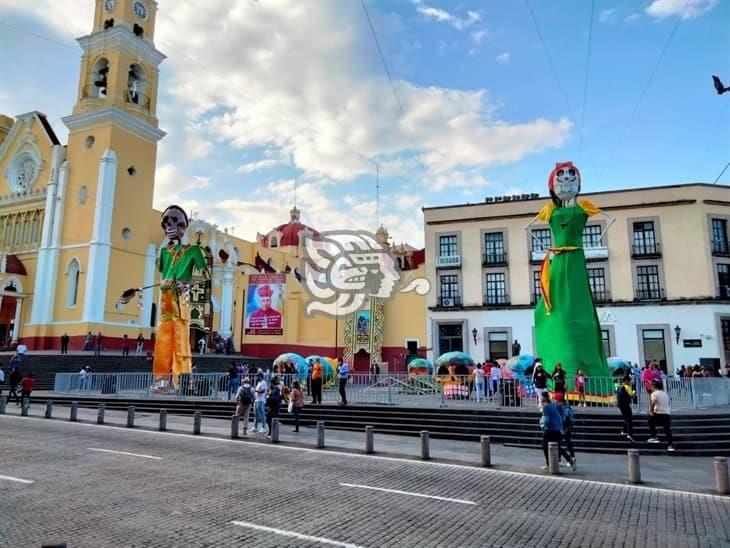 En Xalapa, catrinas rinden homenaje a raíz africana