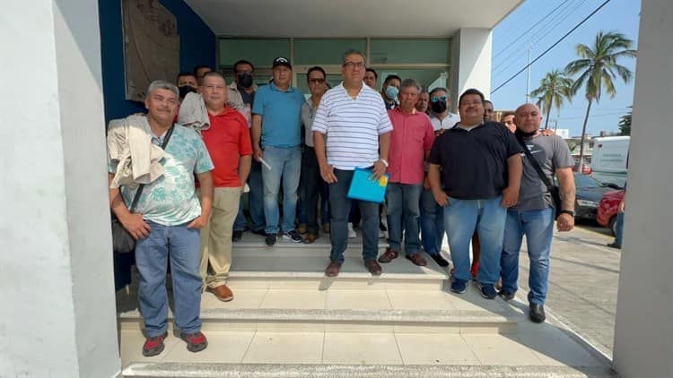 Trabajadores de Pemex en Veracruz se manifiestan por demora de pagos (+Video)