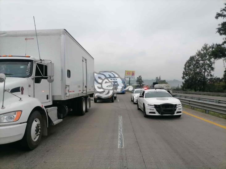 Vuelca camioneta en la autopista Orizaba-Córdoba; hay12 lesionados (+Video)