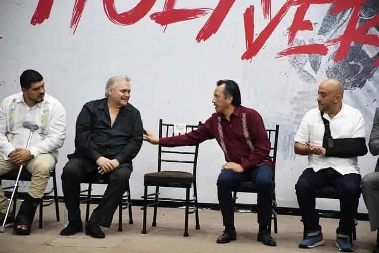 Realizan presentación del equipo de basquetbol Halcones Rojos de Veracruz (+Video)