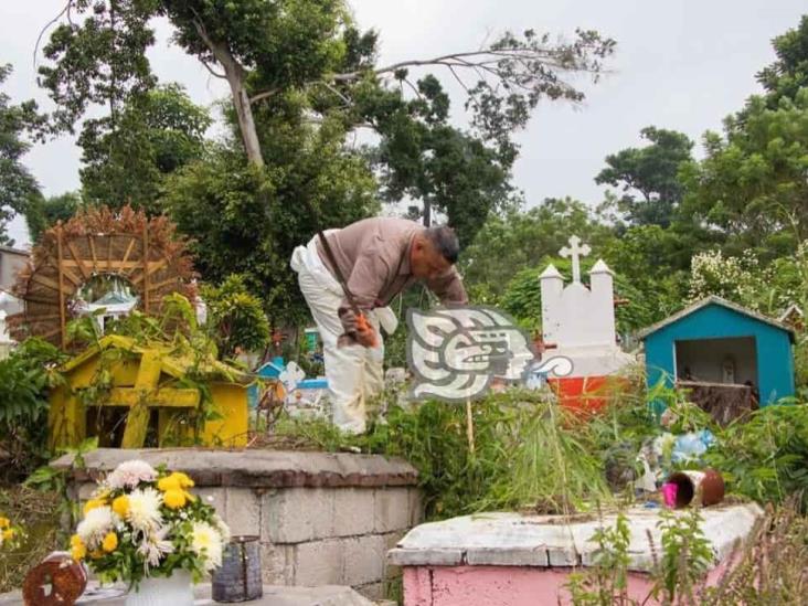 En Poza Rica, buscan disminuir riesgos para visitantes a panteones