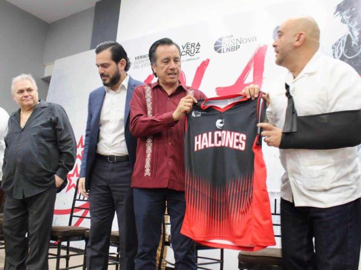 Halcones Rojos de Veracruz “es de los jarochos”: Cuitláhuac García