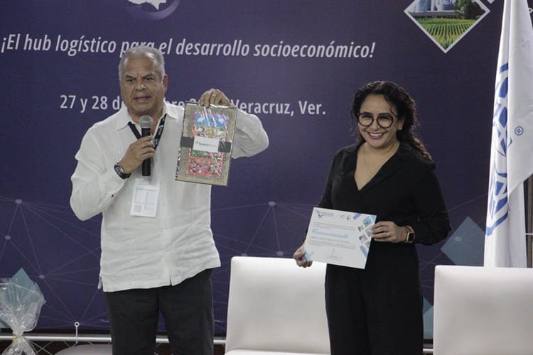 Veracruz, la tercera aduana más importante de 50 a nivel nacional: Citlalli Navarro del Rosario(+Video)