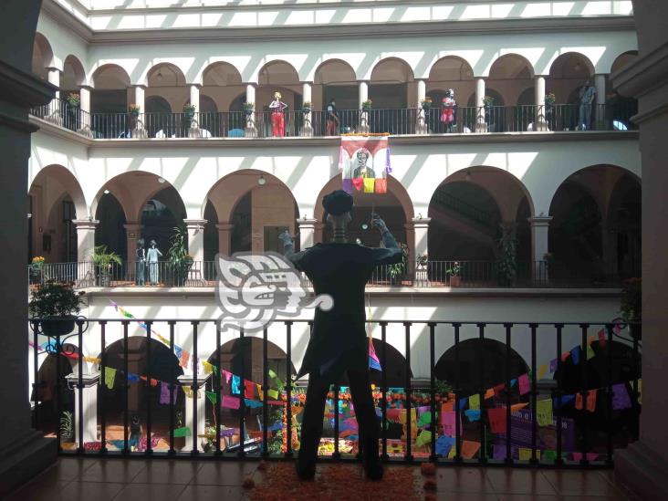 En honor a Juanote, altar en el Palacio Municipal de Xalapa (+Video)
