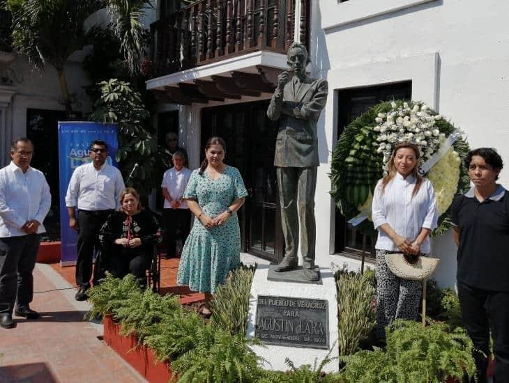 Con ofrenda floral inicia IVEC Festival Agustín Lara 2022