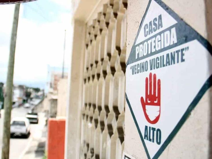 Amarran y dan golpiza a presuntos delincuentes en Veracruz