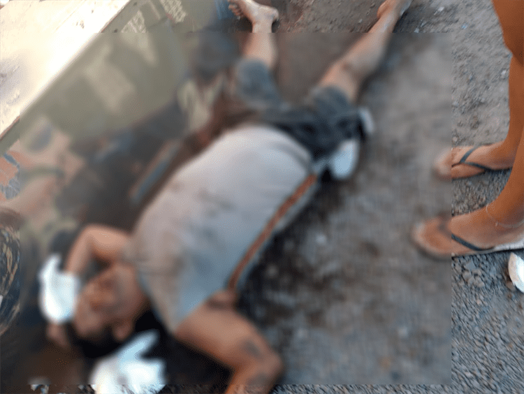 Derrapa motociclista y queda herido de gravedad en Veracruz