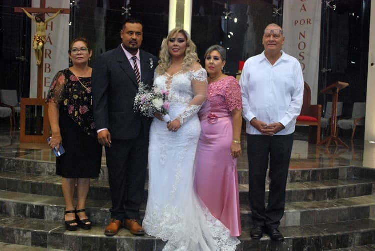 Nicolás Leyva y Joselyn Palacios unieron sus vidas ante Dios