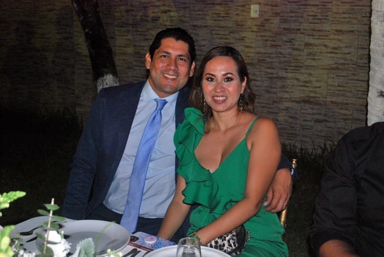 Nicolás Leyva y Joselyn Palacios unieron sus vidas ante Dios