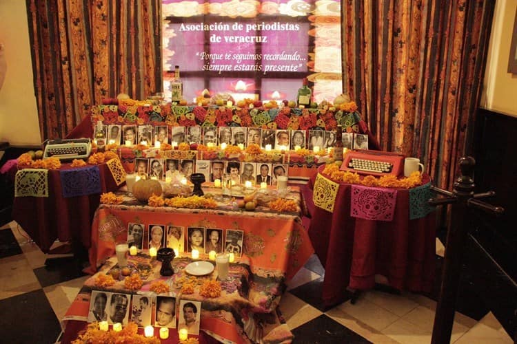 Con altar y misa recuerdan a periodistas fallecidos en Veracruz