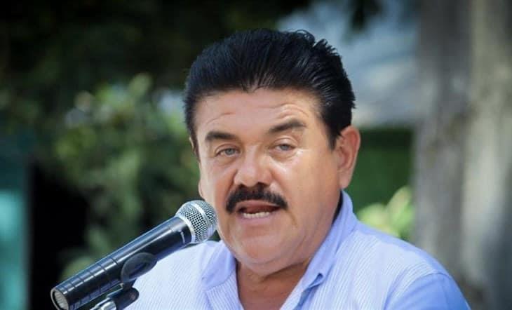 Hackean el WhatsApp de Leobardo Gómez, alcalde de Tihuatlán