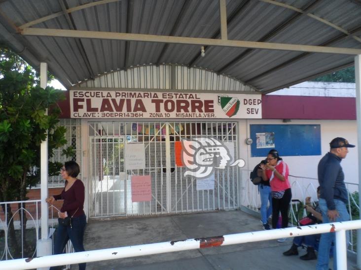 Cuitláhuac pide pagaré a AMLO para dar aumentos a docentes en Veracruz