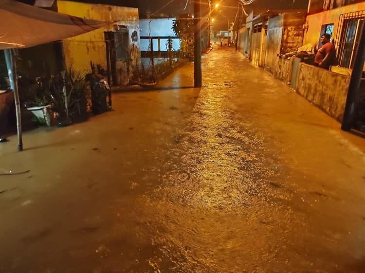 Fuertes lluvias causan afectaciones en municipio de Veracruz
