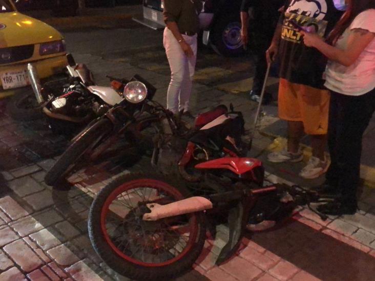 Se accidentan motociclistas en calles del centro histórico de Veracruz(+Video)