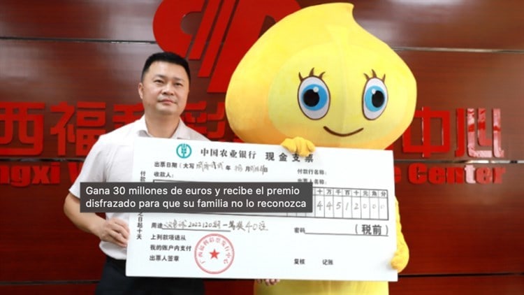 Hombre gana la lotería en China y se disfraza; no quería que su familia se enterara
