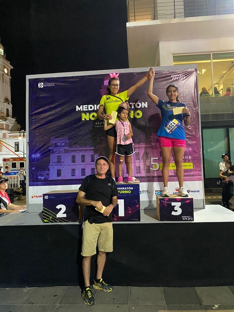 Gana Carlos Gamboa Medio Maratón Nocturno