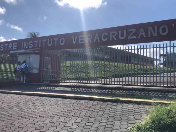 Se intoxican alumnos del Ilustre Instituto Veracruzano en Boca del Río(+Video)