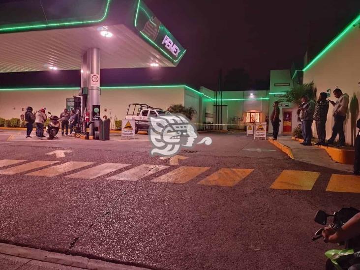 Sujeto fallece repentinamente en una gasolinera de Mendoza