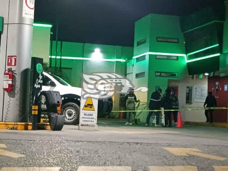 Sujeto fallece repentinamente en una gasolinera de Mendoza