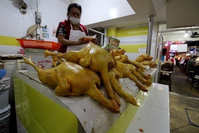 Comerciantes prevén que precio del pollo aumente en mercados de Veracruz por época decembrina
