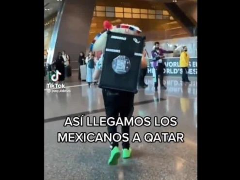 Como buen mexicano, llega a Qatar con mega bocina (+Vídeo)