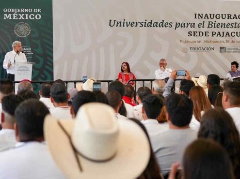Programas para el Bienestar benefician a habitantes de Michoacán: presidente