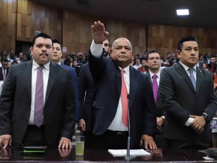 Eric Cisneros comparece ante Congreso de Veracruz