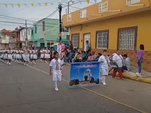 Realizan desfile en Alvarado por el 112 Aniversario de la Revolución Mexicana