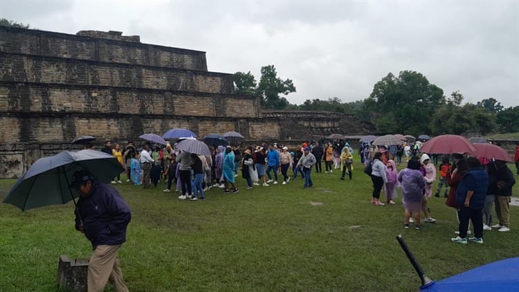 Abarrotaron los sitios arqueológicos por puente vacacional en Veracruz