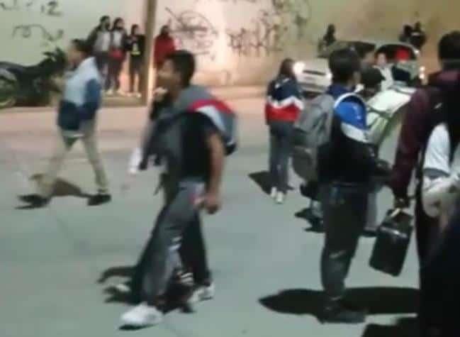 Pandilleros atacan a estudiantes del Teba de Perote; padres piden cambio de turno
