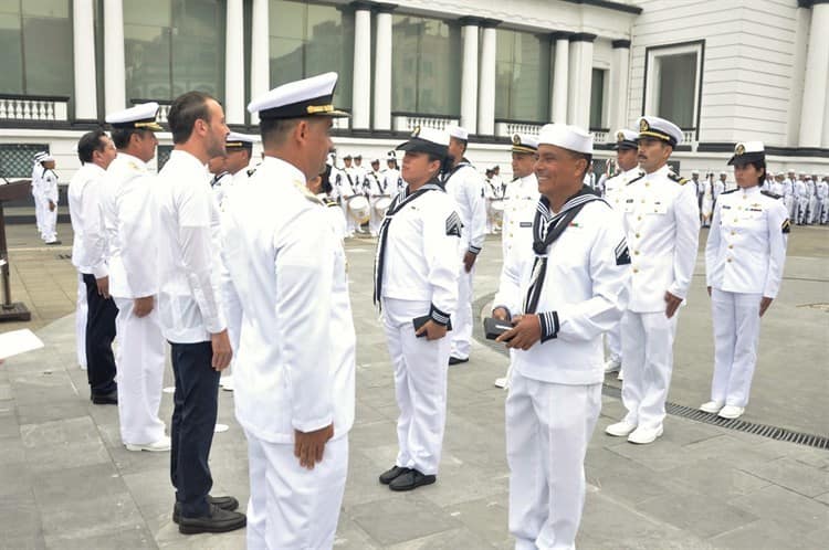 Conmemoran el Día de la Armada de México en la Tercera Región Naval de Veracruz