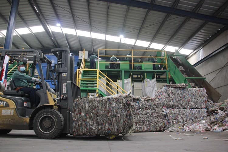 Inauguran planta recicladora de pet en Veracruz; buscan frenar contaminación