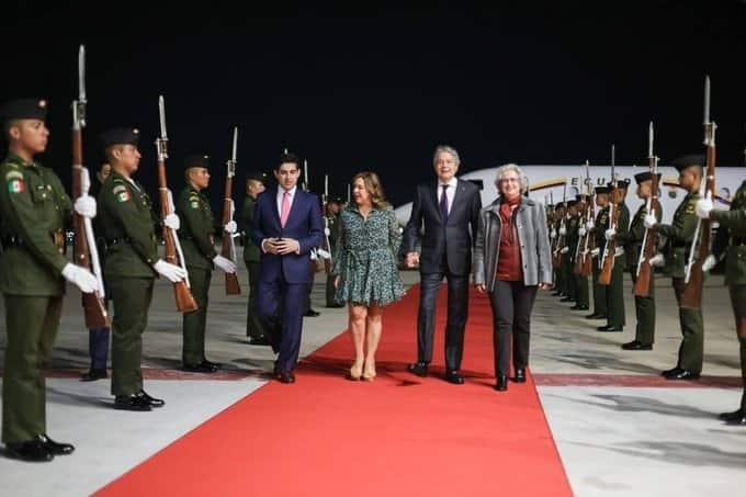 Llega a México Guillermo Lasso, presidente de Ecuador para reunión bilateral con AMLO