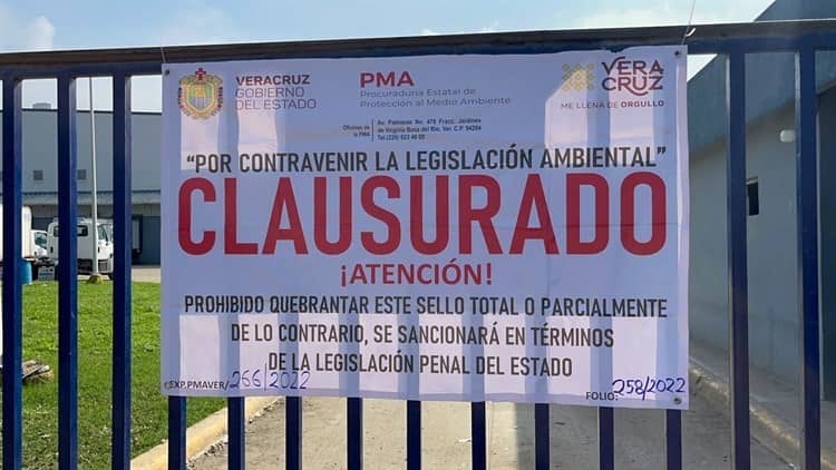 En riesgo, más de 300 empleos por clausura de almacén en Poza Rica