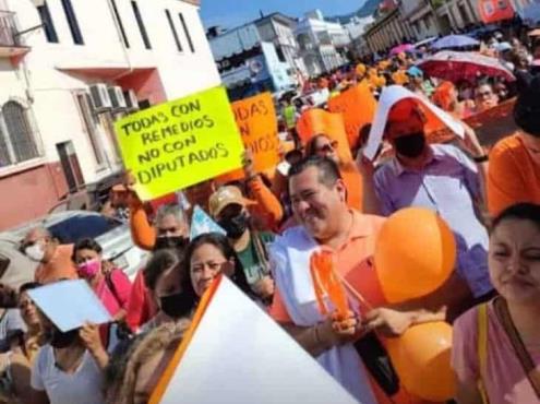 Politiza alcaldesa de San Andrés día naranja
