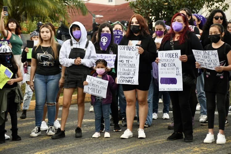 Desde Xalapa, exigen un alto a la violencia contra la mujer (+Video)