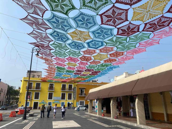 Tapete artesanal y villa navideña, atractivos turísticos en Veracruz