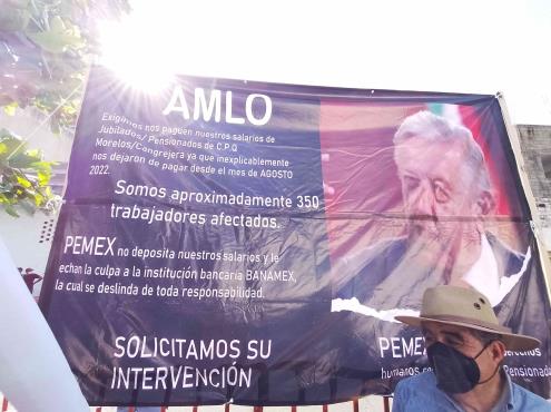 Jubilados petroleros del sur piden a AMLO intervenir en pago de catorcenas