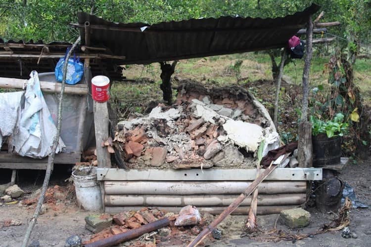 FF 12 deja fuertes daños en comunidades de Coatzintla