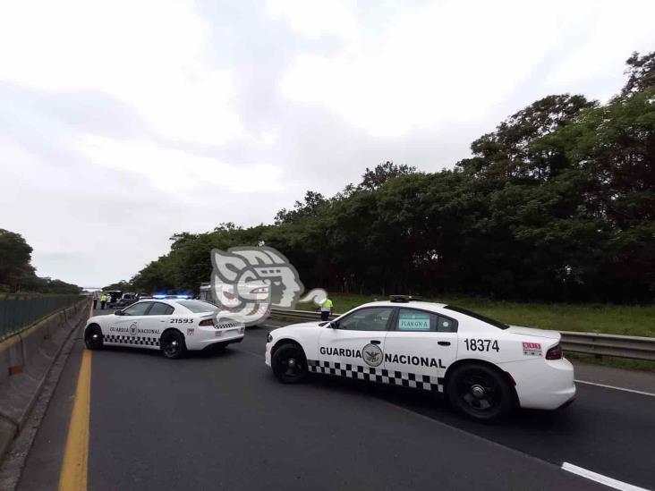 No cesan los asaltos en autopista de Acayucan; con disparos detienen a los automovilistas