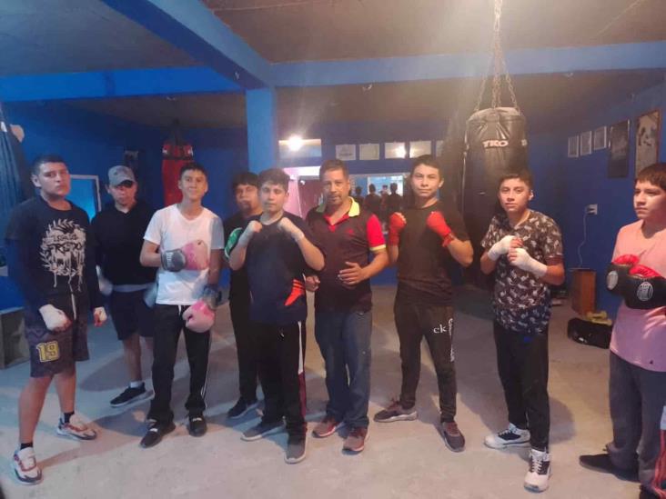 Boxeadores de Zongolica buscan reunir recursos para competir en Oaxaca