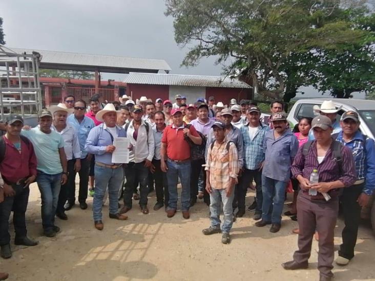 Ejidatarios denuncian a alcaldesa de Las Choapas