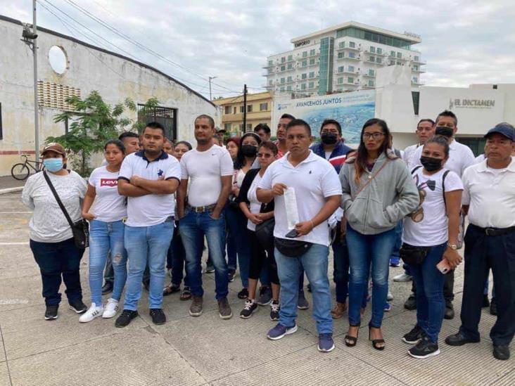 Comerciantes del Malecón de Veracruz cumplen dos meses sin poder trabajar tras ser desalojados