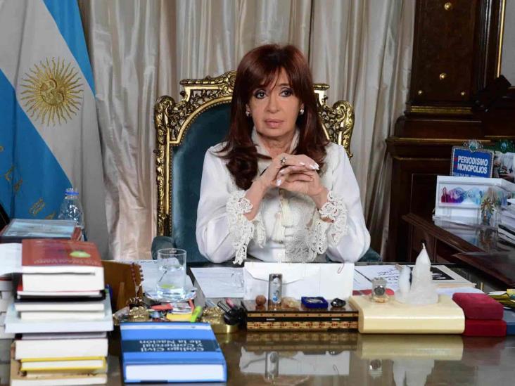 Dan 6 años de prisión a Cristina de Kirchner, vicepresidenta argentina por administración fraudulenta