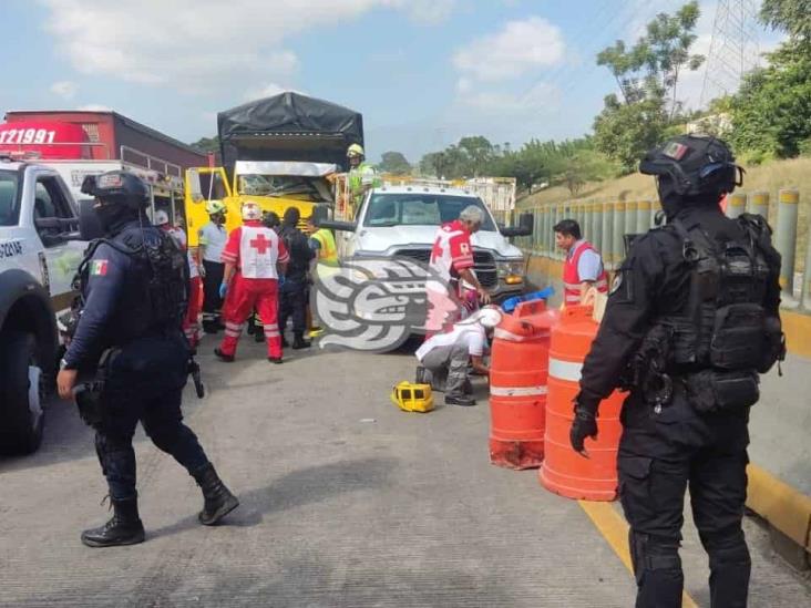 Fuerte choque en la Córdoba-Veracruz deja una persona sin vida