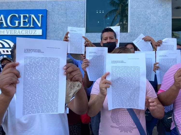 Comerciantes del Malecón de Veracruz inician lucha legal por desalojo (+Video)