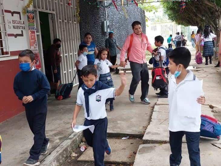 Escuelas jaltipanecas preparan festival navideño