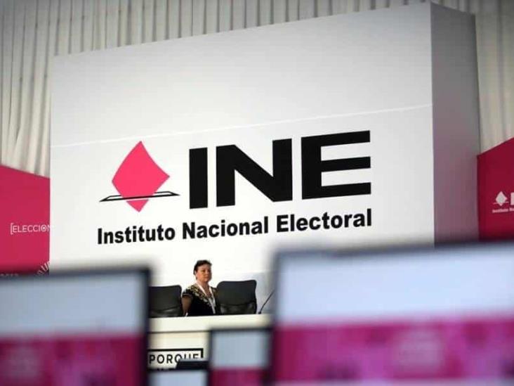 Morena seleccionará a funcionarios del INE
