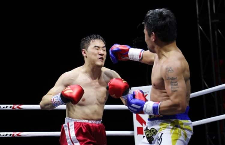 Se impone Manny Pacquiao en pelea de exhibición