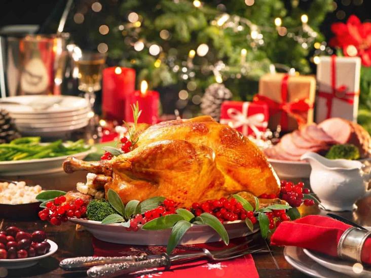 Consumir en exceso alcohol y comida en Navidad, dañino para salud